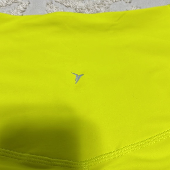 Old Navy Powersoft Legging, Size Large - Picture 4 of 4